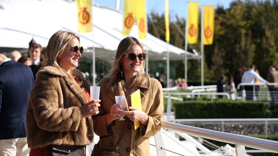 Goodwood Season Finale - Sunday 15th October 2023. Pictured is action from the day...Photograph by Sam Stephenson, 07880 703135, www.samstephenson.co.uk.