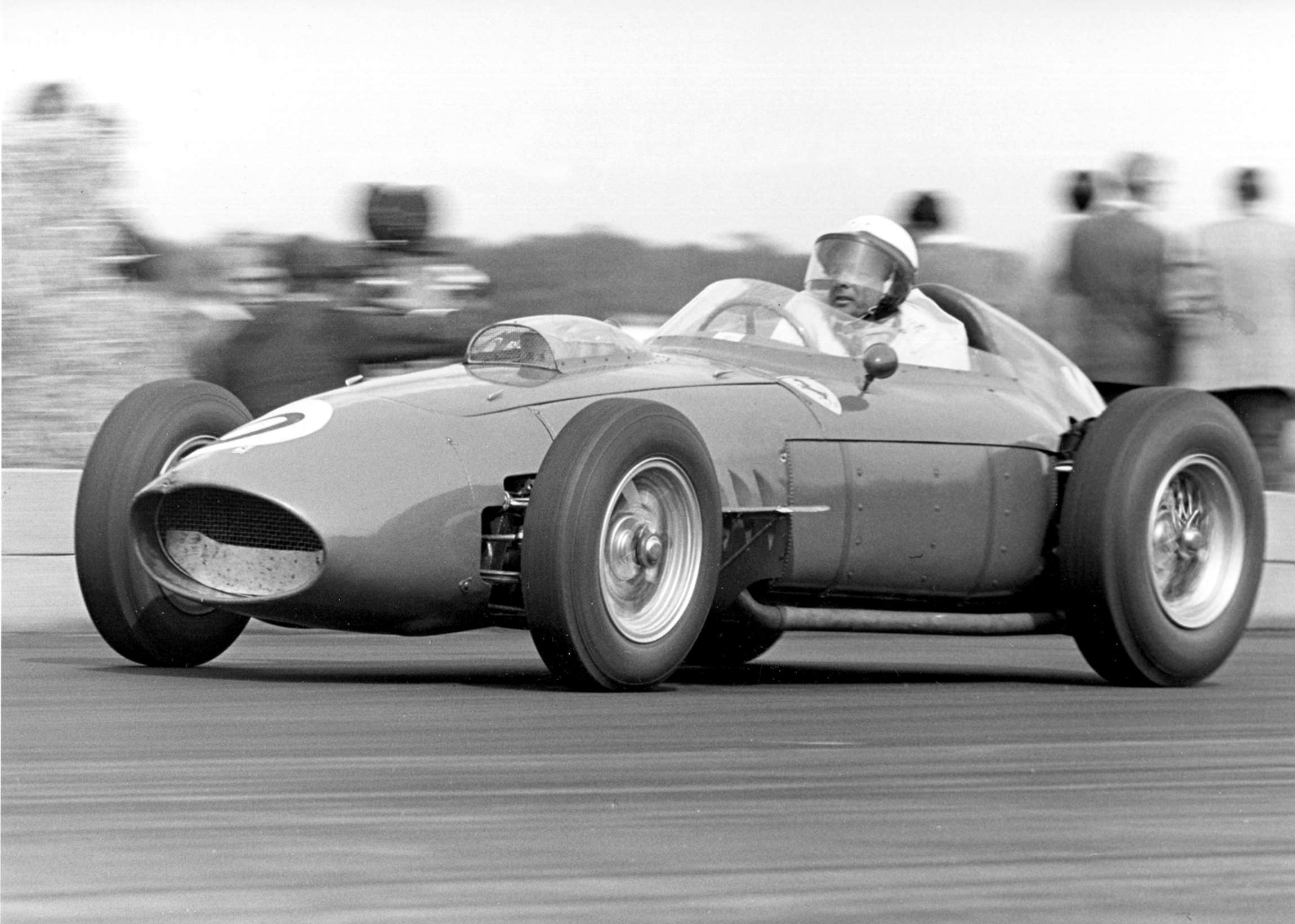 1960 Ferrari Dino 246 - Phil Hill in the BRDC International Trophy at Silverstone
