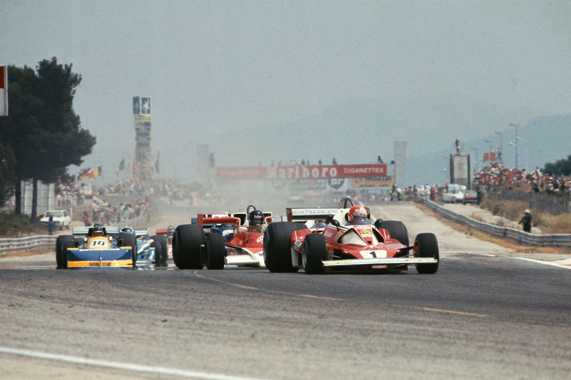 f1_hunt_lauda_1976_23061604.jpg