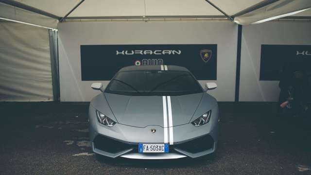fos_supercar_paddock_30061650.jpg