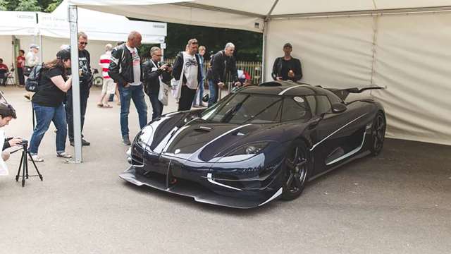fos-2015-supercar-paddock-tom-shaxson-goodwood-25042004.jpg