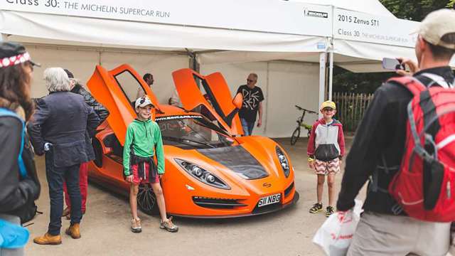 fos-2015-supercar-paddock-tom-shaxson-goodwood-25042009.jpg
