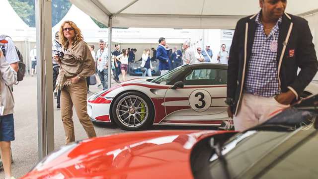 fos-2015-supercar-paddock-tom-shaxson-goodwood-25042013.jpg