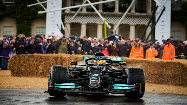 ds701483-fos21-f1-cars-sat21-jameslynch.jpg
