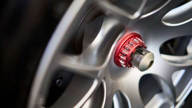 penske-porsche-rs-spyder-wheel-james-lynch-goodwood-10082021.jpg
