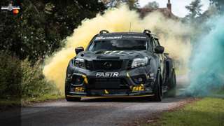 nissan-navara-r-fos-main.jpg