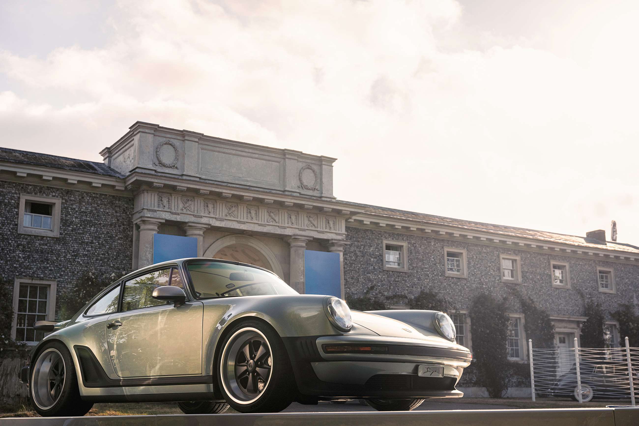 phil-hay-singer-911-turbo-study02.jpg