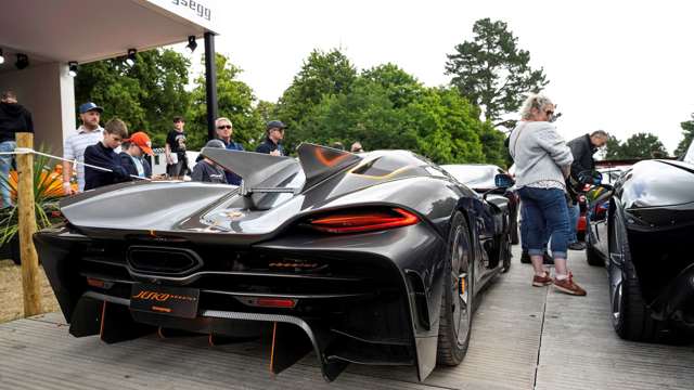 phil-hay-koenigsegg-jesko-fos-03.jpg