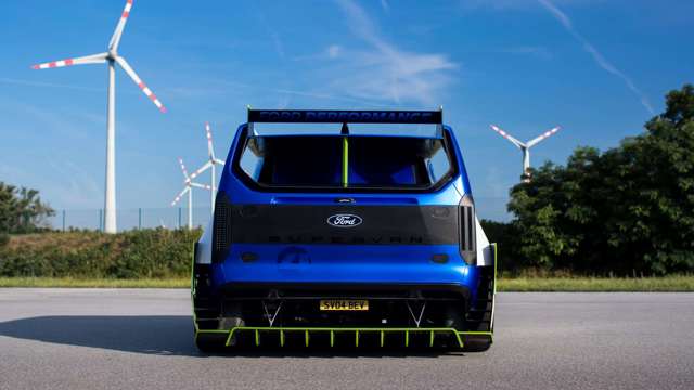 2022_ford_e-transit_supervan_fos_36.jpg