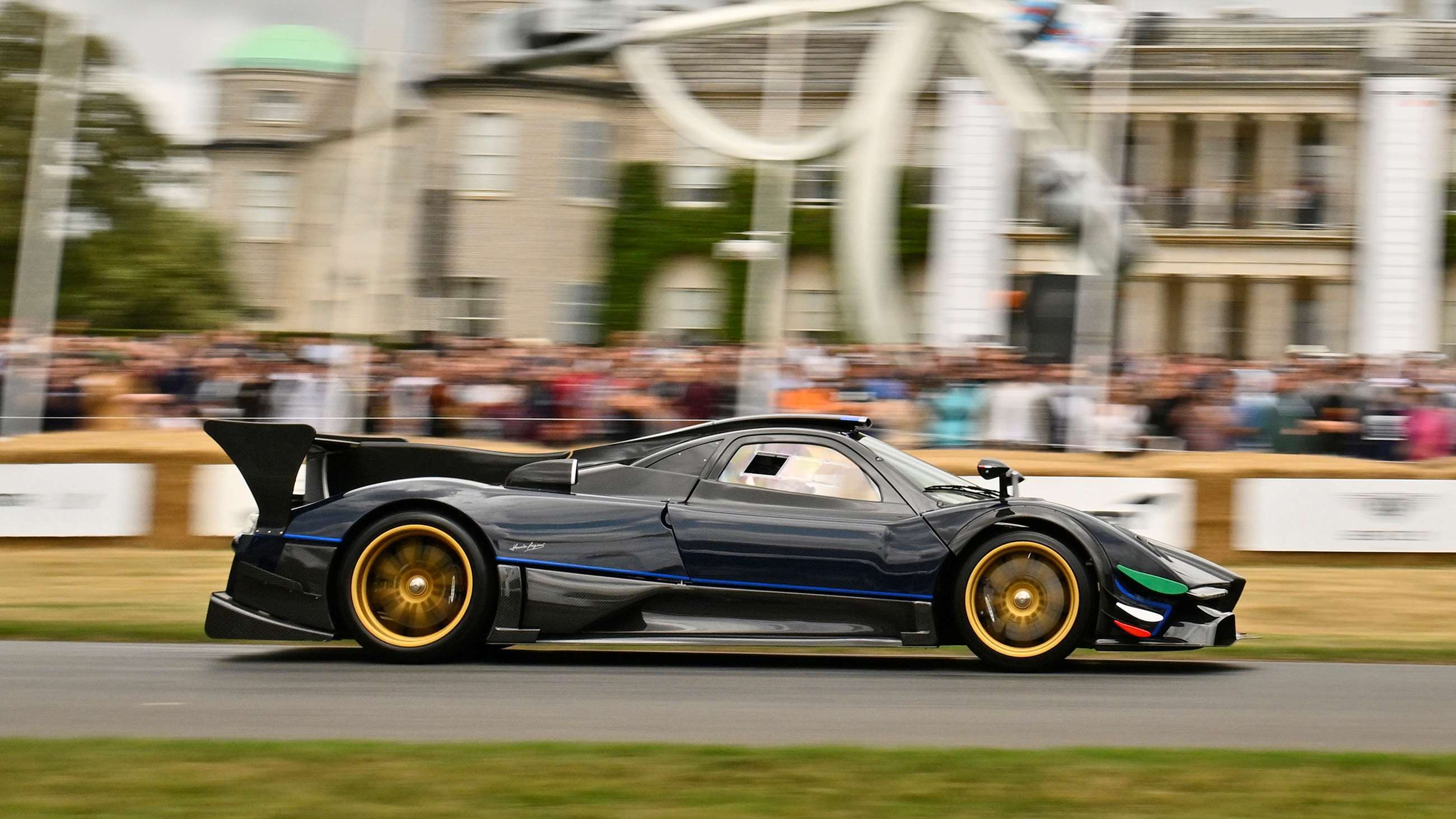 pagani-zonda-revolucion-festival-of-speed-1.jpg