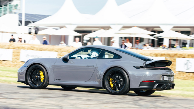 porsche 911 hill debut06.jpg