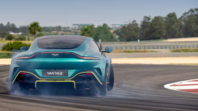 AstonMartinVantage(2).jpg