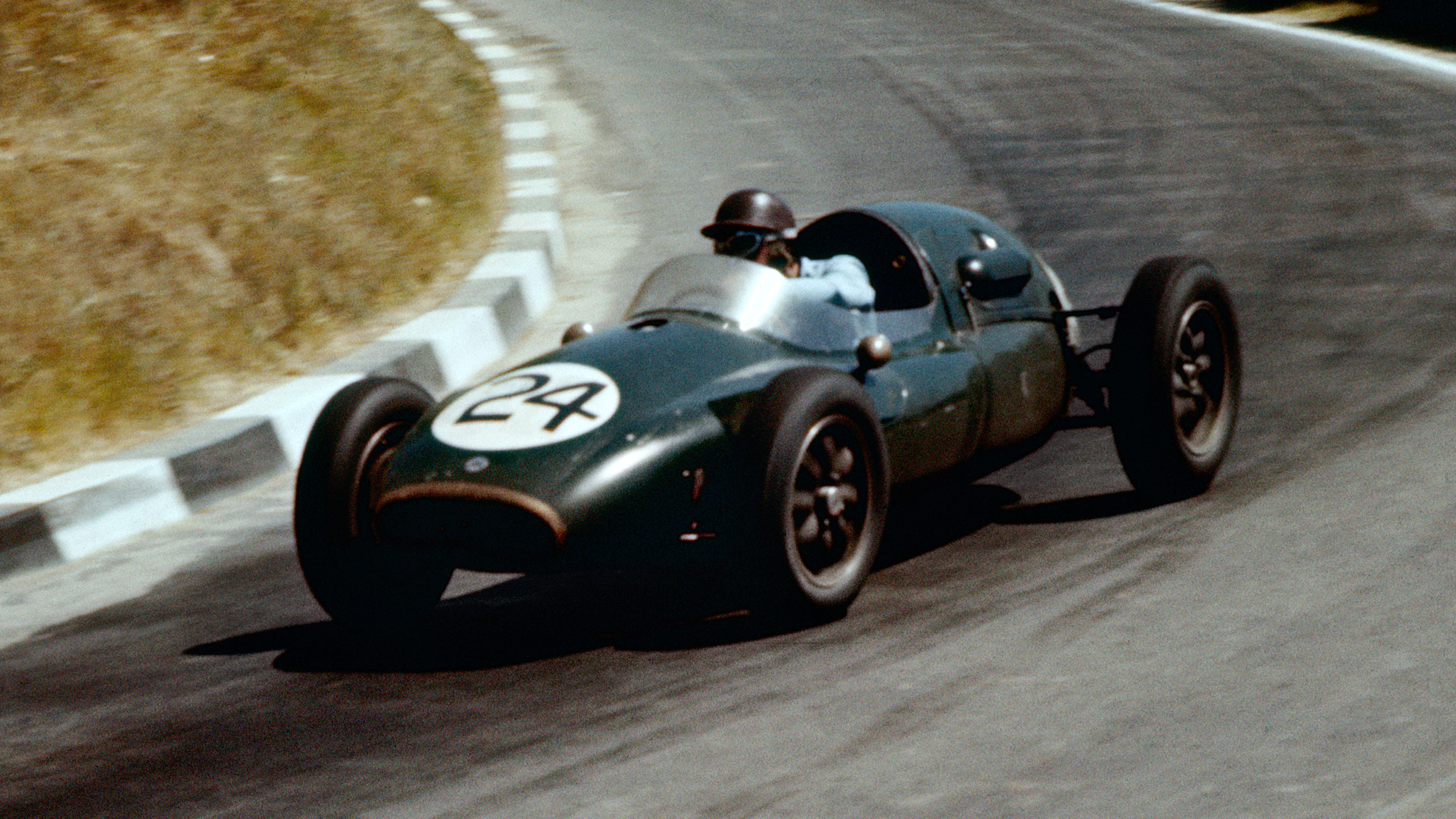 F1 75 Innovators Cooper T43 1.jpg