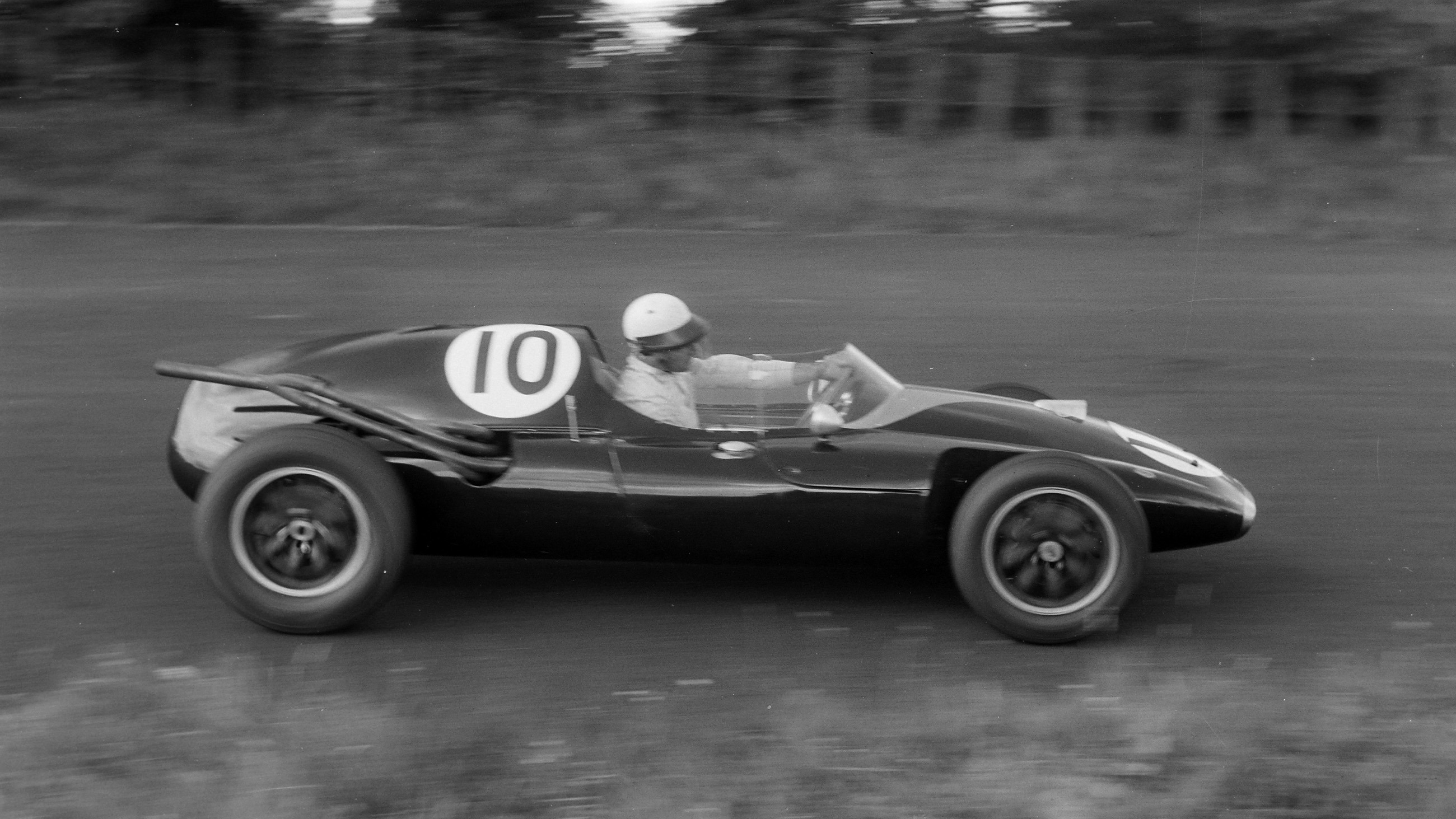 F1 75 Innovators Cooper T45 1.jpg