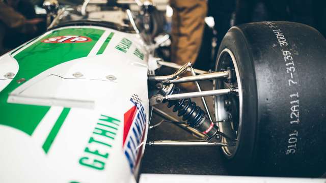 mclaren_m10b_gethin_f5000_76mm_17031816.jpg