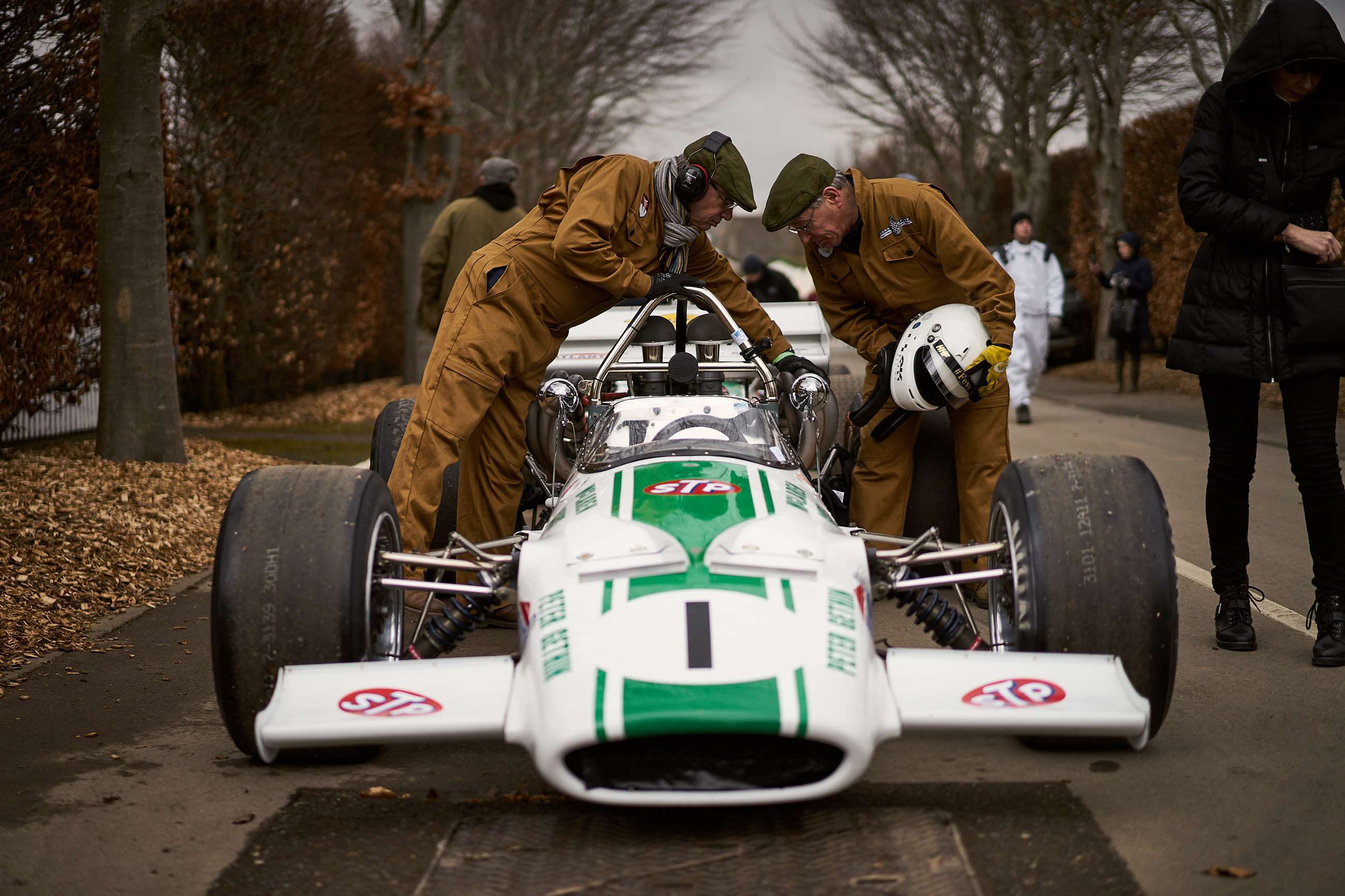 mclaren_m10b_gethin_f5000_76mm_17031843.jpg