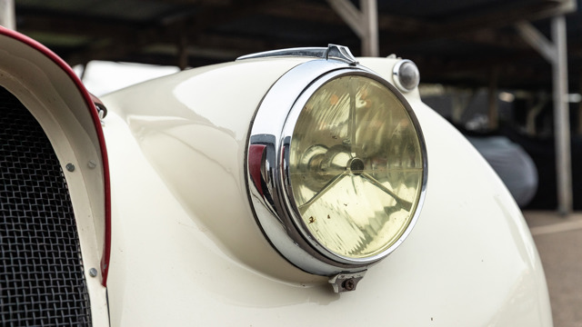 Jaguar XK120 CTR 80MM 06.jpg