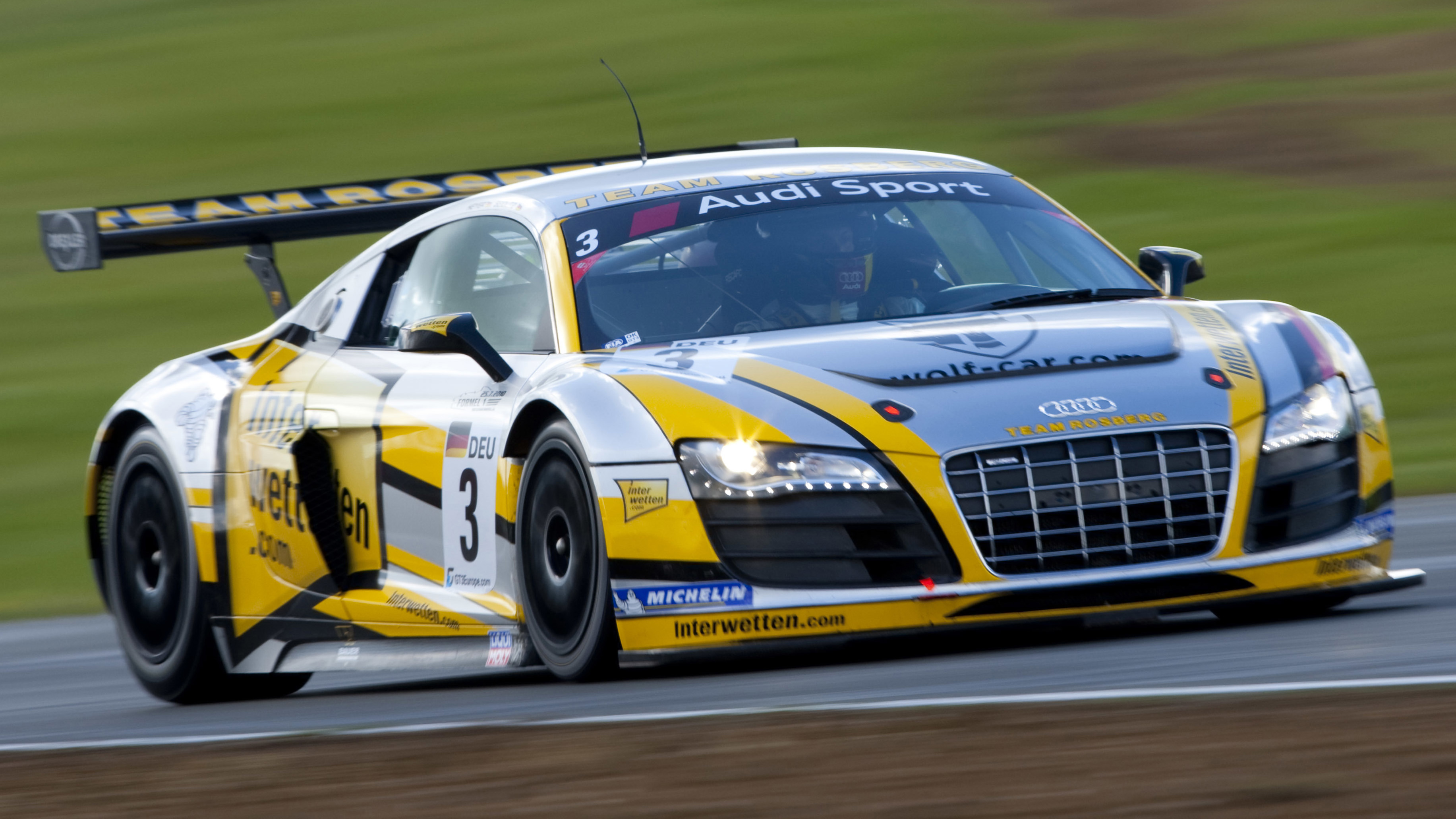 Audi-R8-LMS copy.jpg