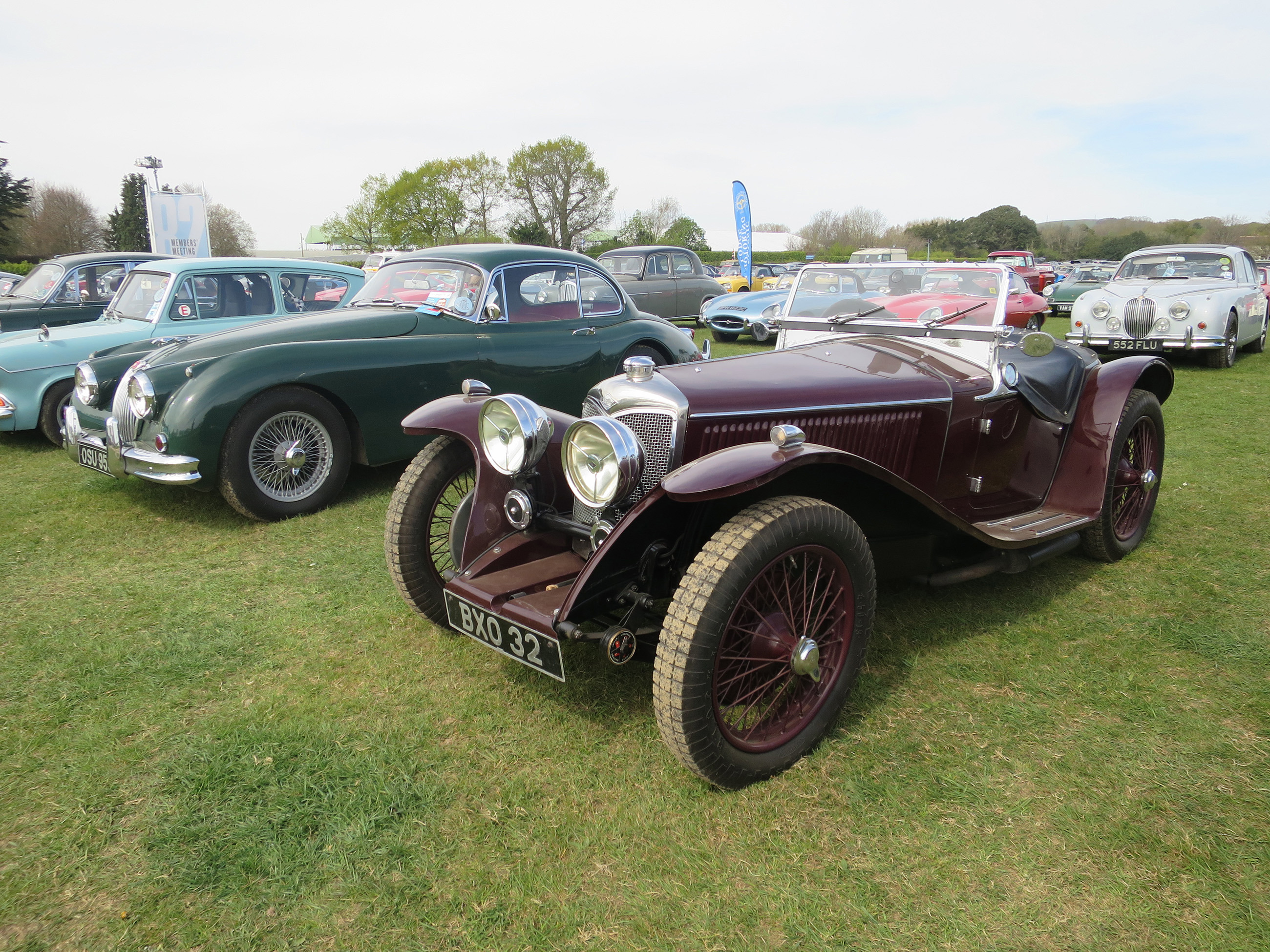 anorak 2404 82mm header.jpg