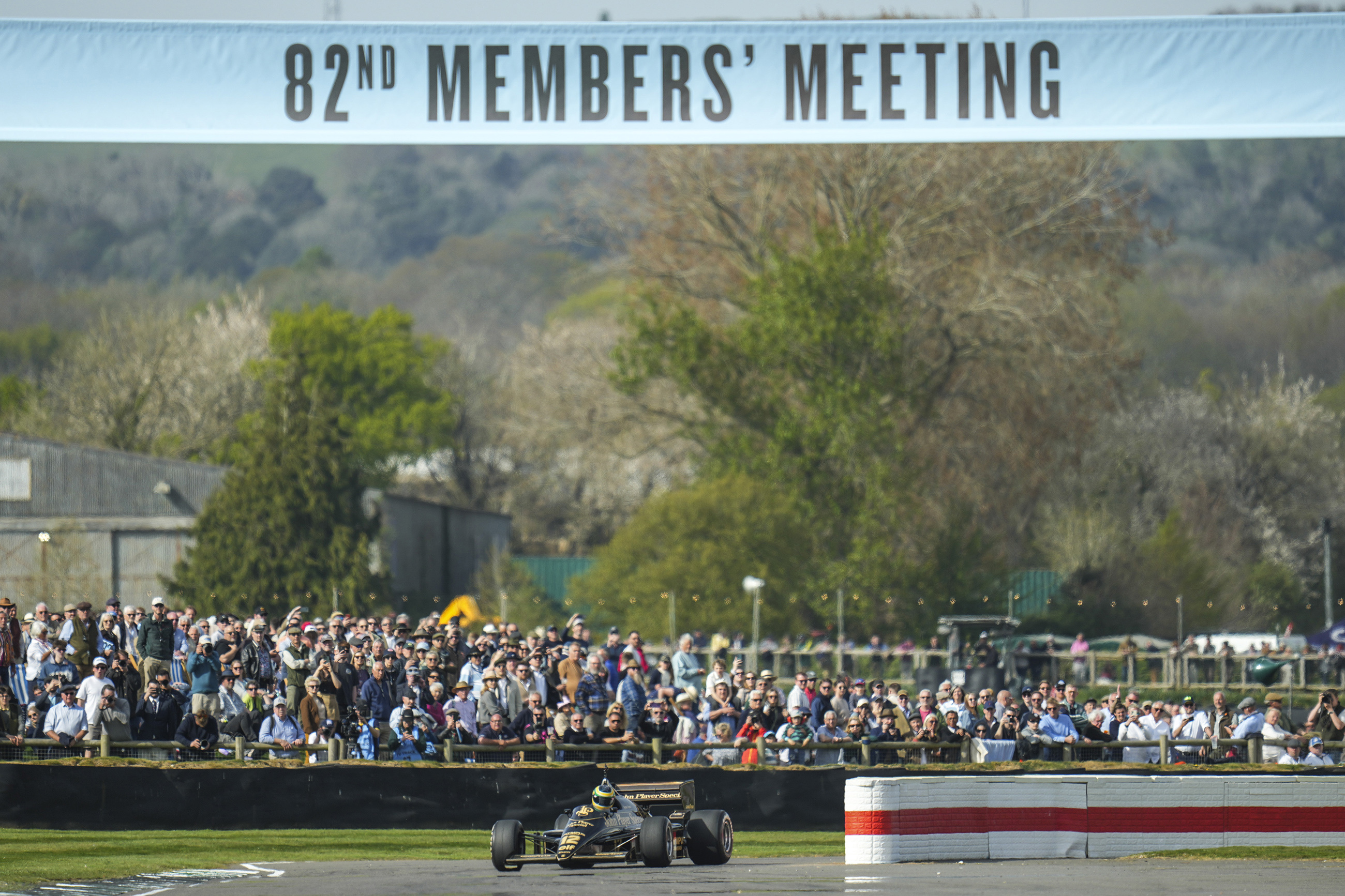 82MM Bruno Senna Lotus 97T 04.jpg