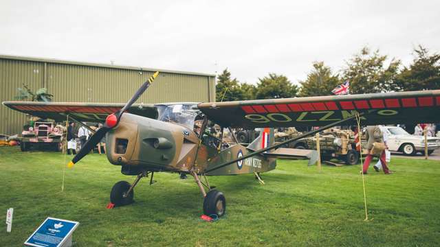goodwood_revival_freddie_march_spirit_of_aviation_10091602.jpg