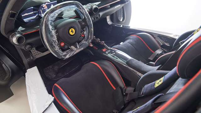bonhams_laferrari_aperta_2308201823081820.jpg