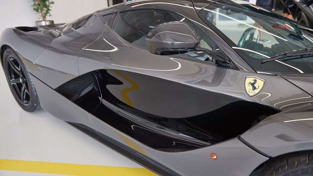 bonhams_laferrari_aperta_2308201823081824.jpg