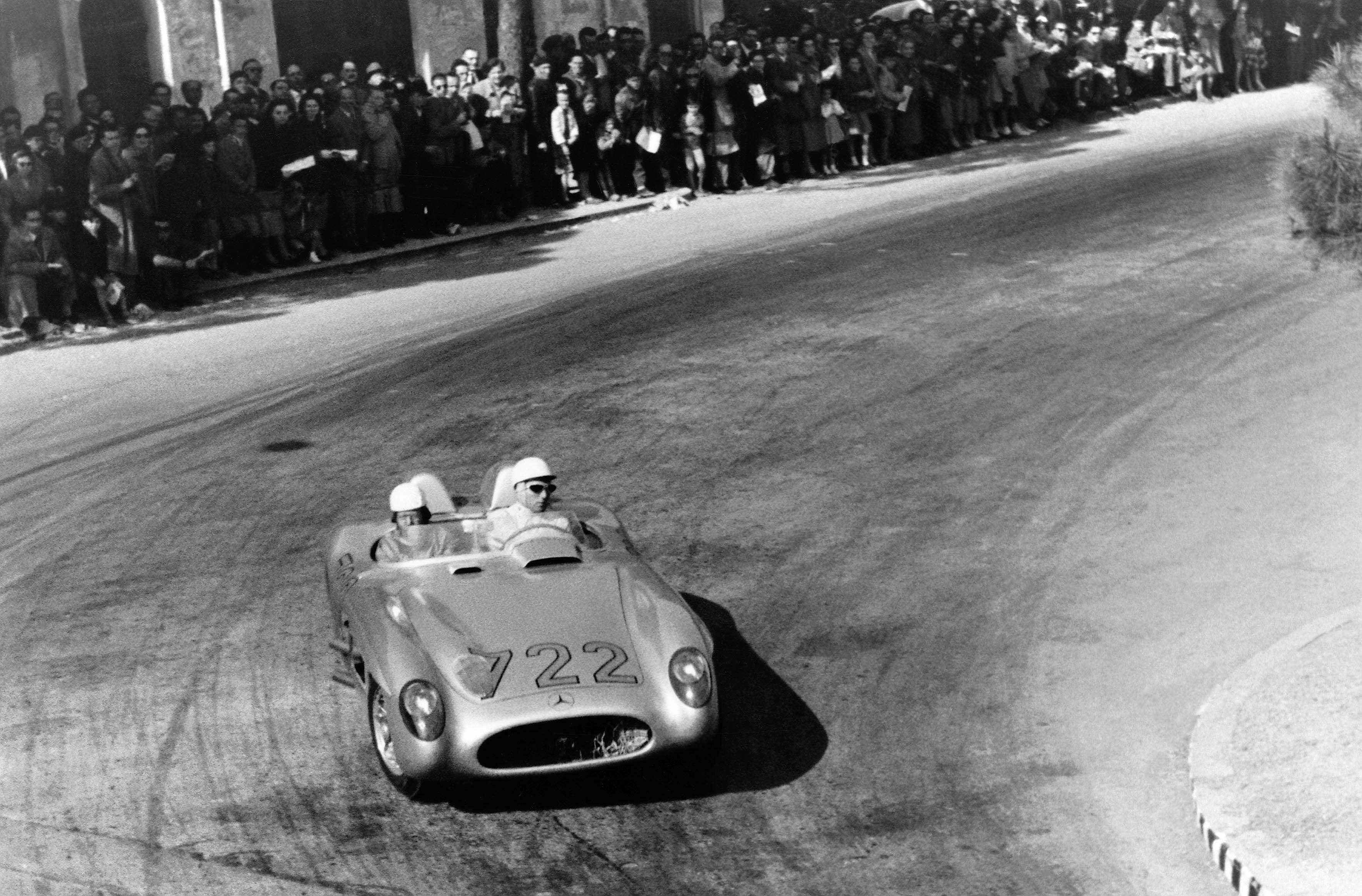 mercedes-benz-300slr-mille-miglia-stirling-moss.jpg