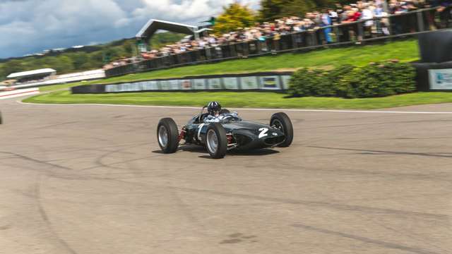 goodwood_revival_graham_hill_tribute_15.jpg