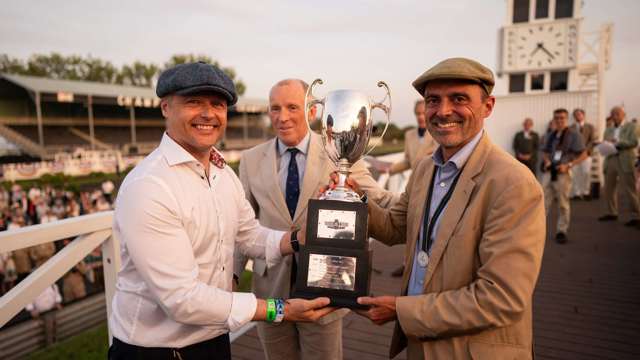 prize-giving-2023-goodwood-revival-pete-summers-08.jpg