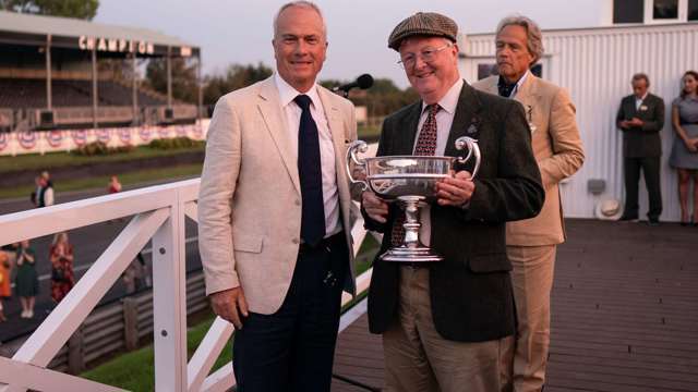 prize-giving-2023-goodwood-revival-pete-summers-37.jpg