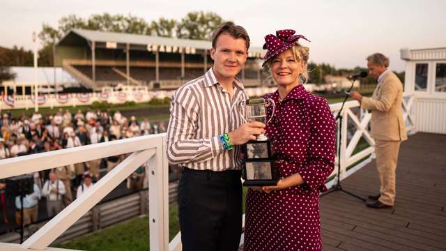 prize-giving-2023-goodwood-revival-pete-summers-45.jpg