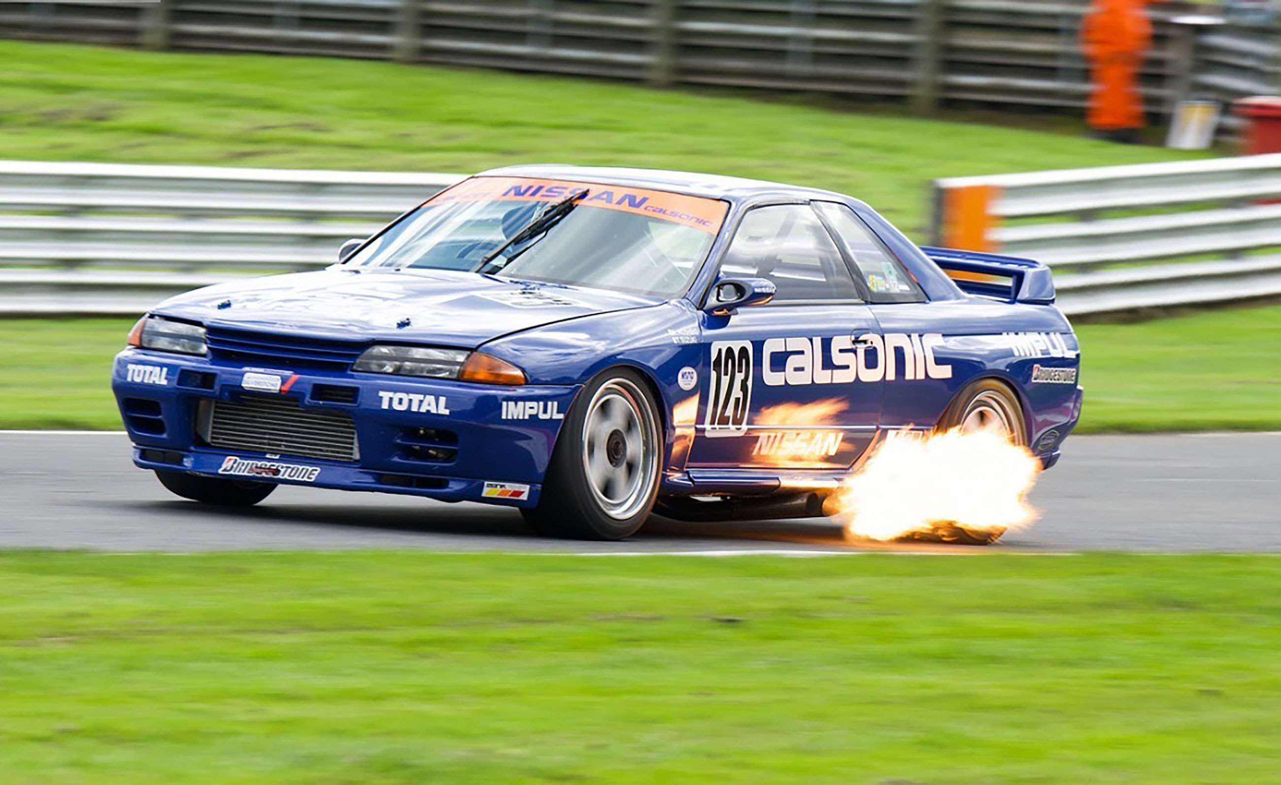 speedweek-race-cars-1-calsonic-skyline-r32-nissan-gt-r-goodwood-14102020.jpg