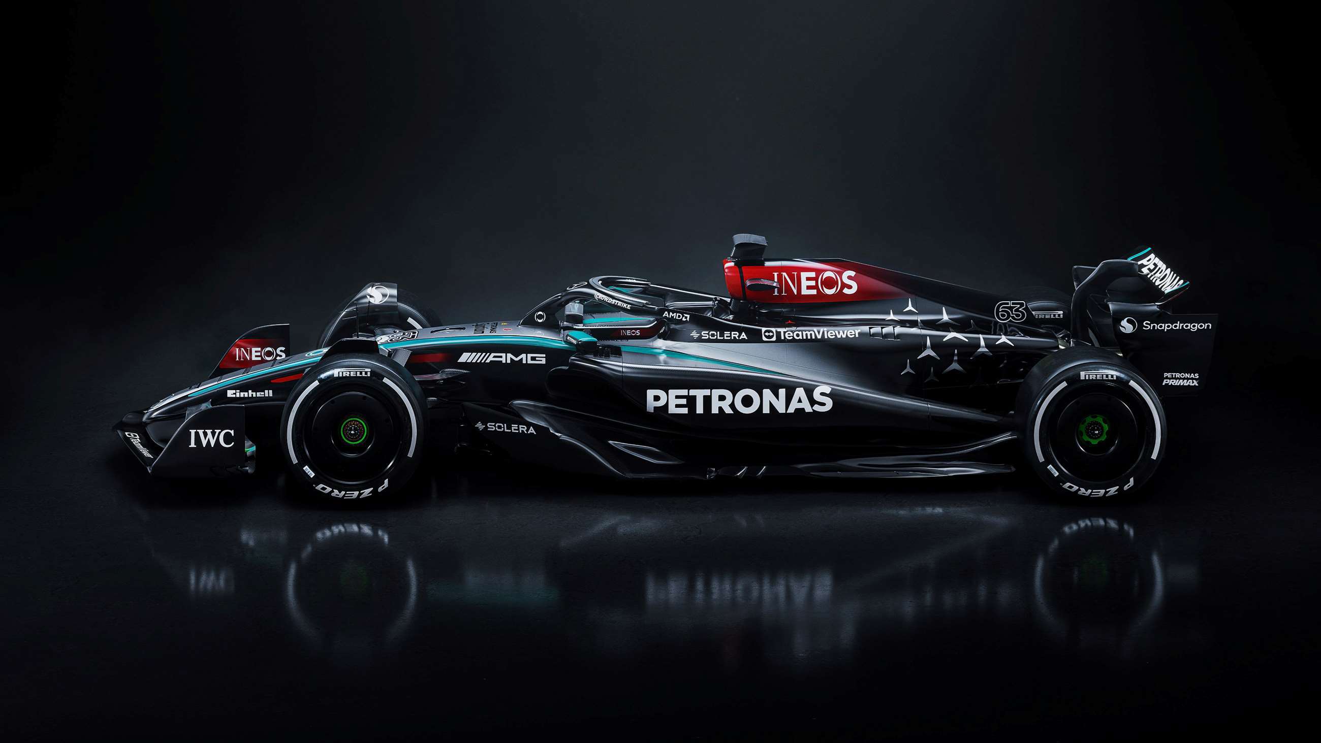 mercedes-reveals-w15-challenger-for-2024-f1-season-03.jpg