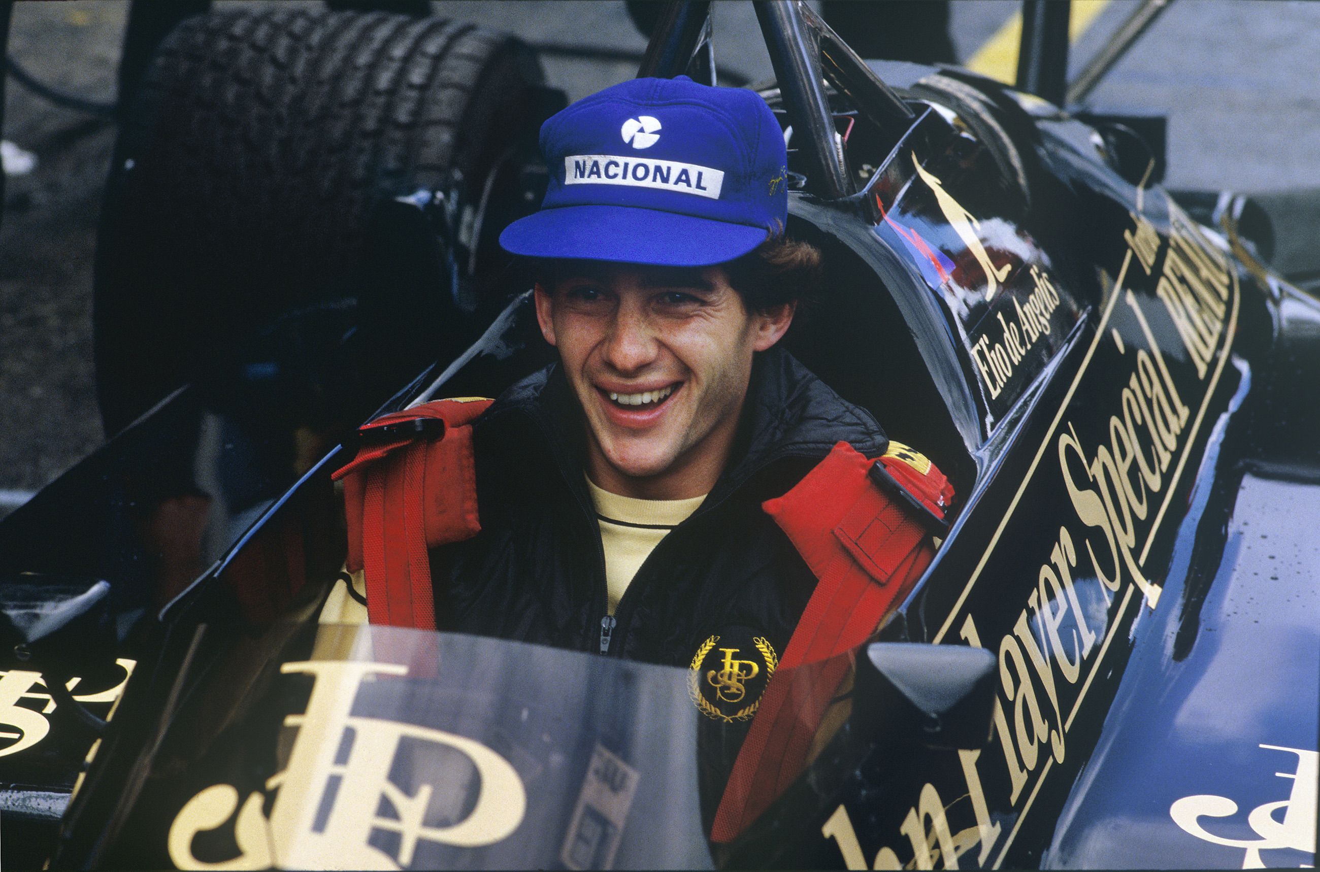 damien senna's first win 02.jpg