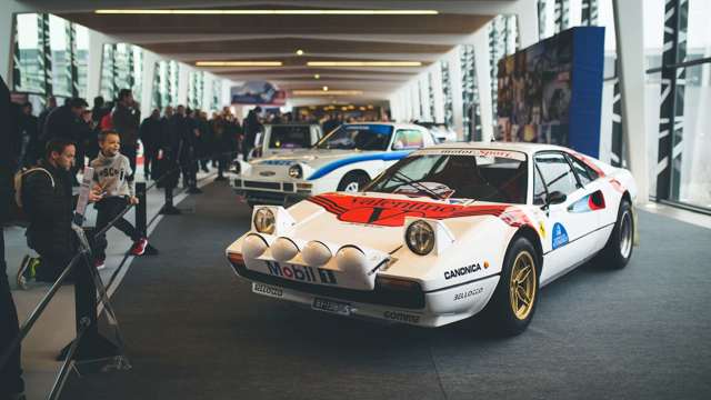 group_b_retromobile15021767.jpg