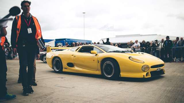 goodwood_silverstone_classic_jaguar_xj220_30072017_6816.jpg