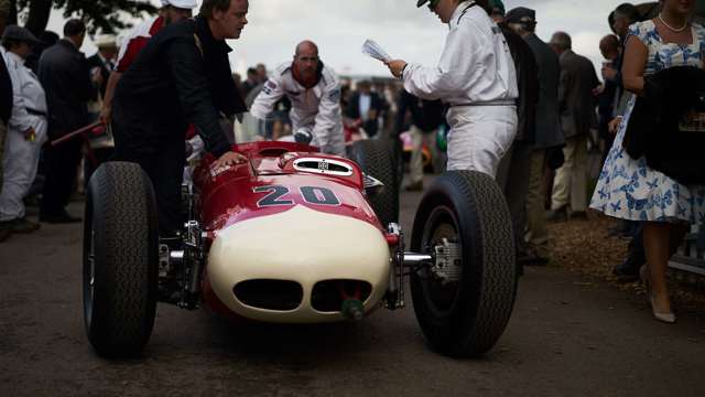 kurtis_kraft_offenhauser_goodwood_revival_23011813.jpg