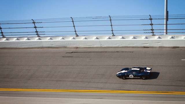 hsr_classic_24_daytona_friday_morning_bank_181109_4310111828.jpg