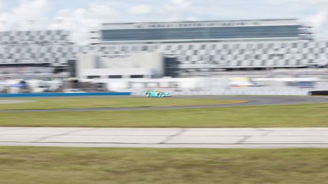 group_c_hsr_classic_daytona_24_thursday_practice_181108_1308111813.jpg