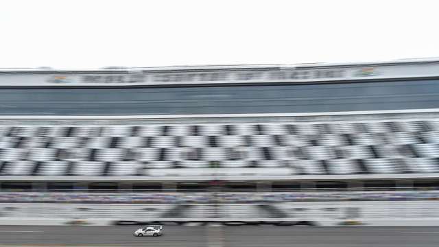 daytona-classic-24-start17111905.jpg
