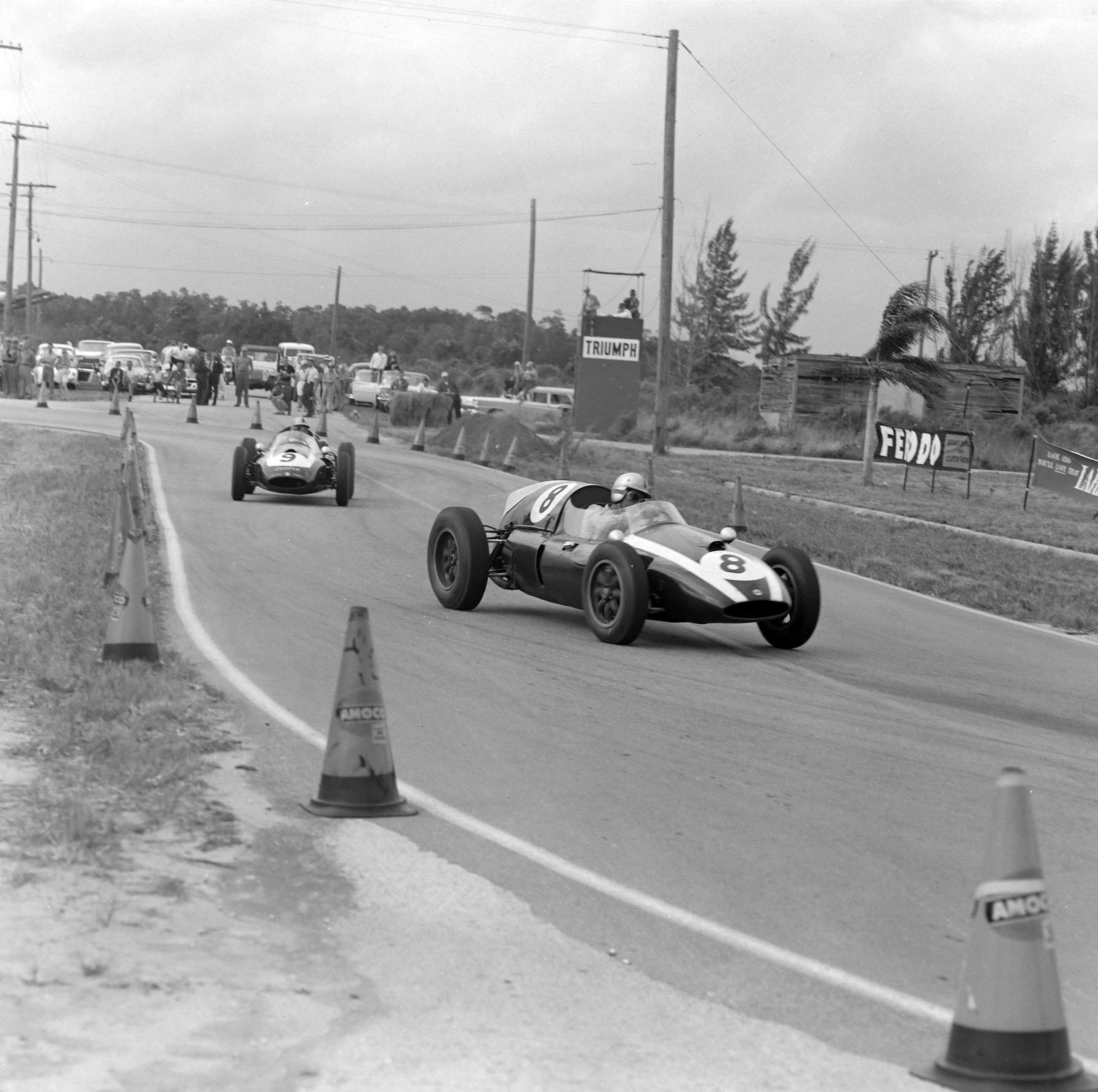 f1-1959-jack-brabham-cooper-t51-climax-bruce-mclaren-cooper-t51-climax-mi-goodwood-29102020.jpg