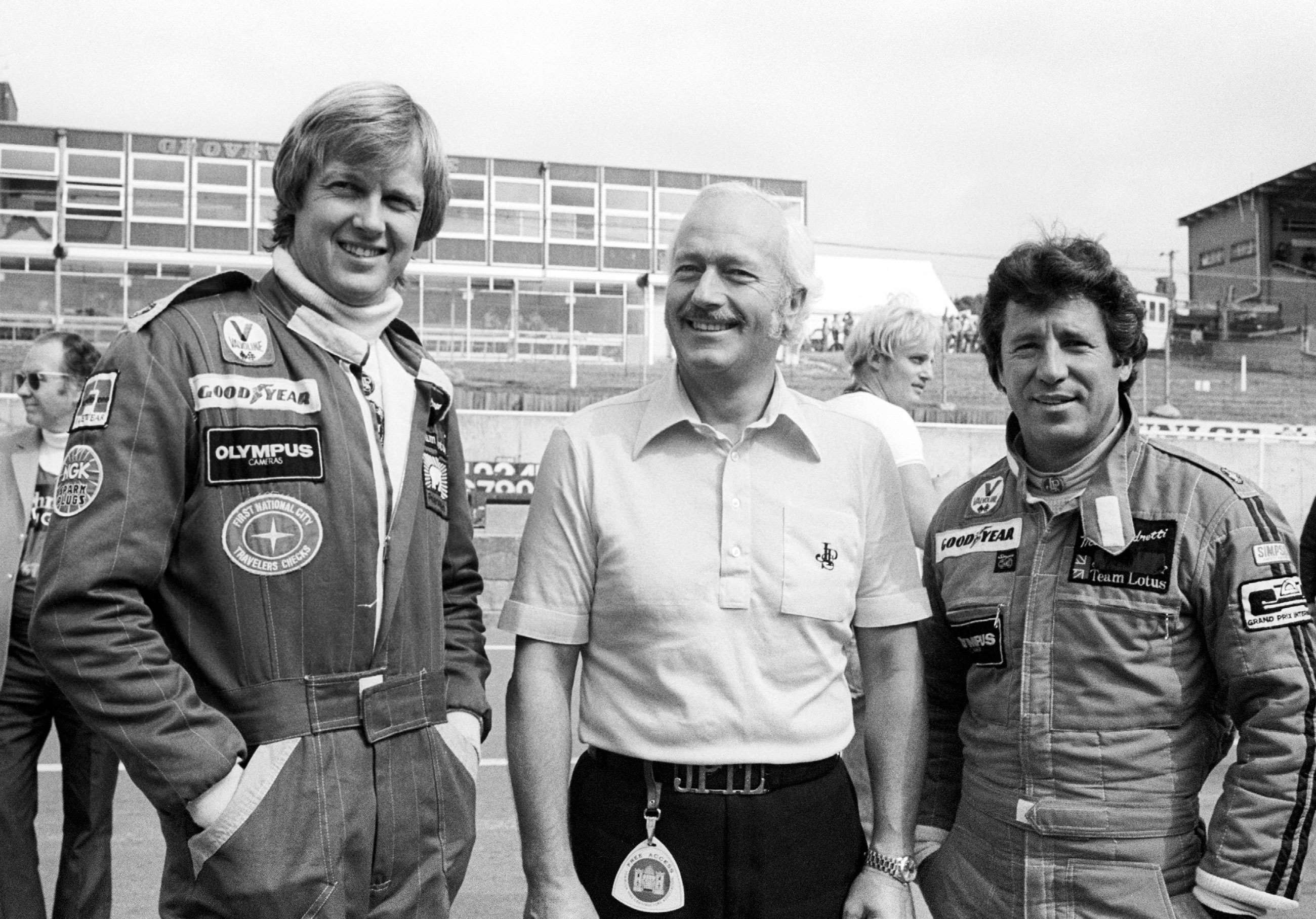 f1-1978-brands-hatch-ronnie-peterson-colin-chapman-mario-andretti-david-phipps-mi-goodwood-17112020.jpg