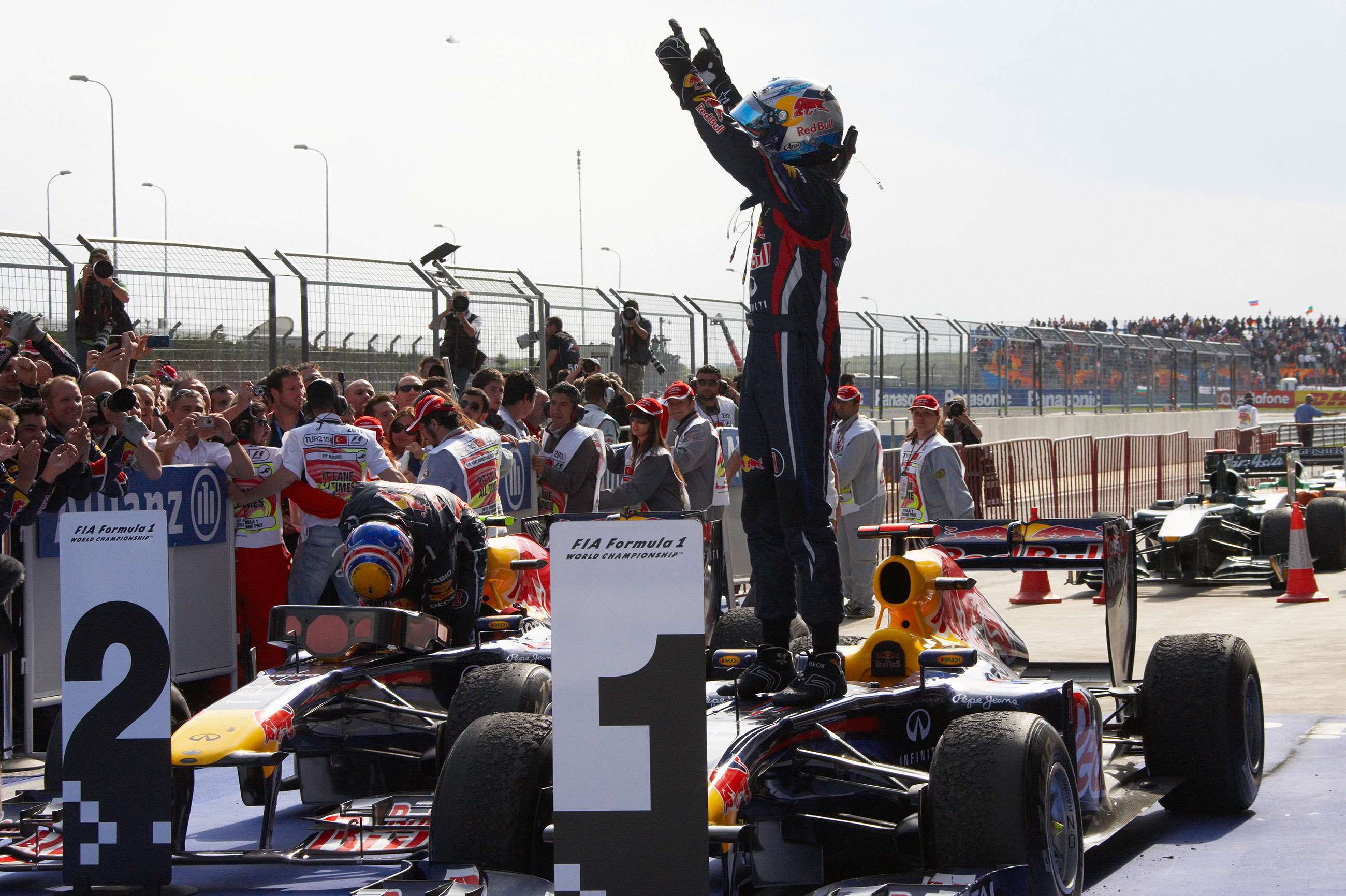 f1-2011-turkey-sebastian-vettel-win-red-bull-rb7-rainer-schlegelmilch-mi-goodwood-09112020.jpg