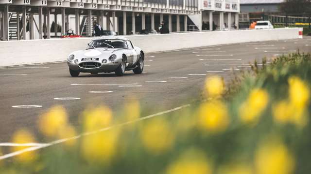 ckl-78mm-goodwood-test-day-jaguar-e-type-bahama-speedweeks-15.jpg