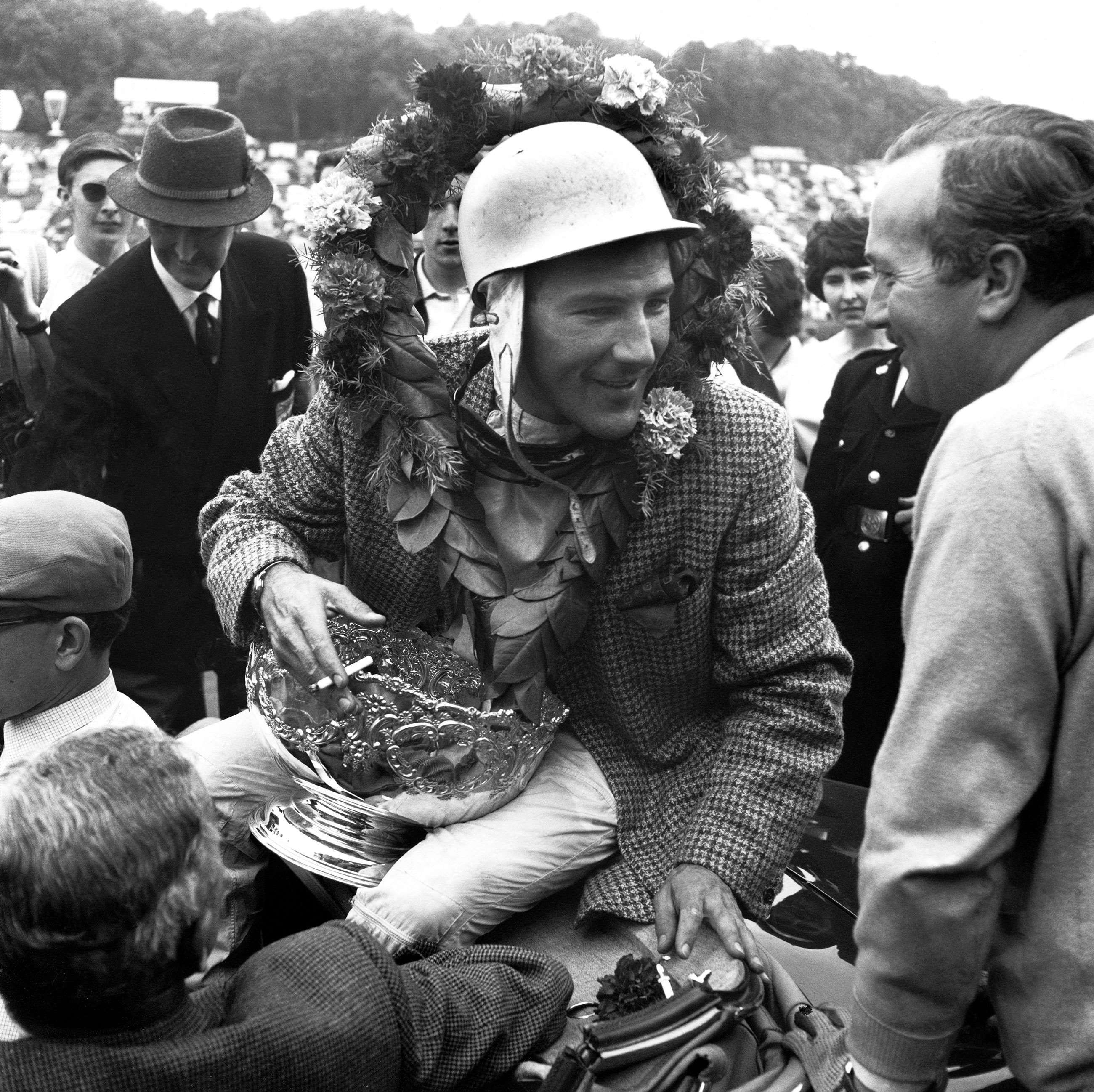 stirling-moss-brands-hatch-1961-lotus-18-21-climax-colin-chapman-lat-motorsport-images-goodwood-15042020.jpg