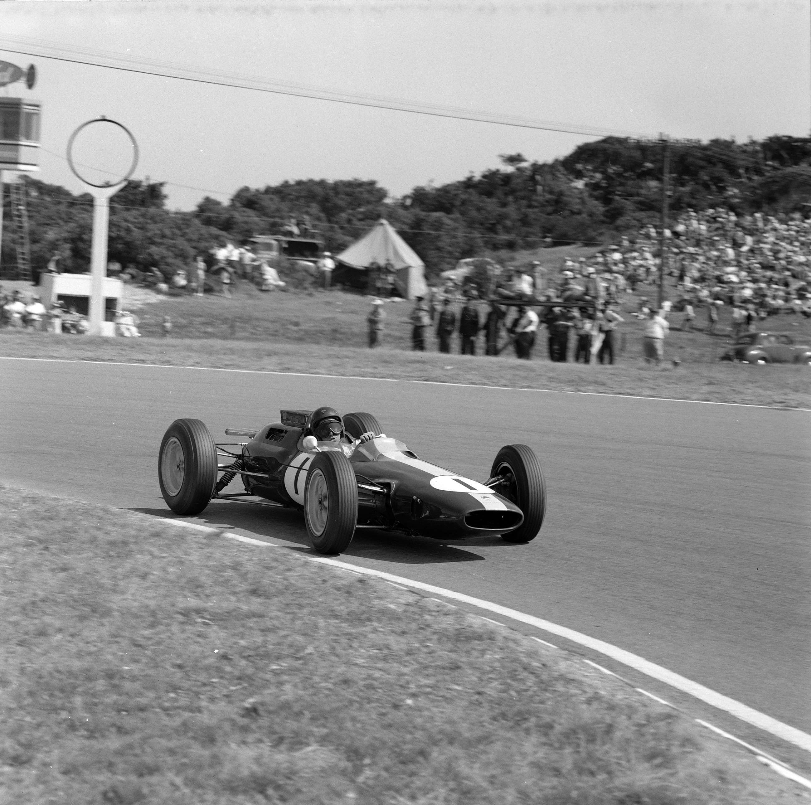 lotus-25-jim-clark-1963.jpg
