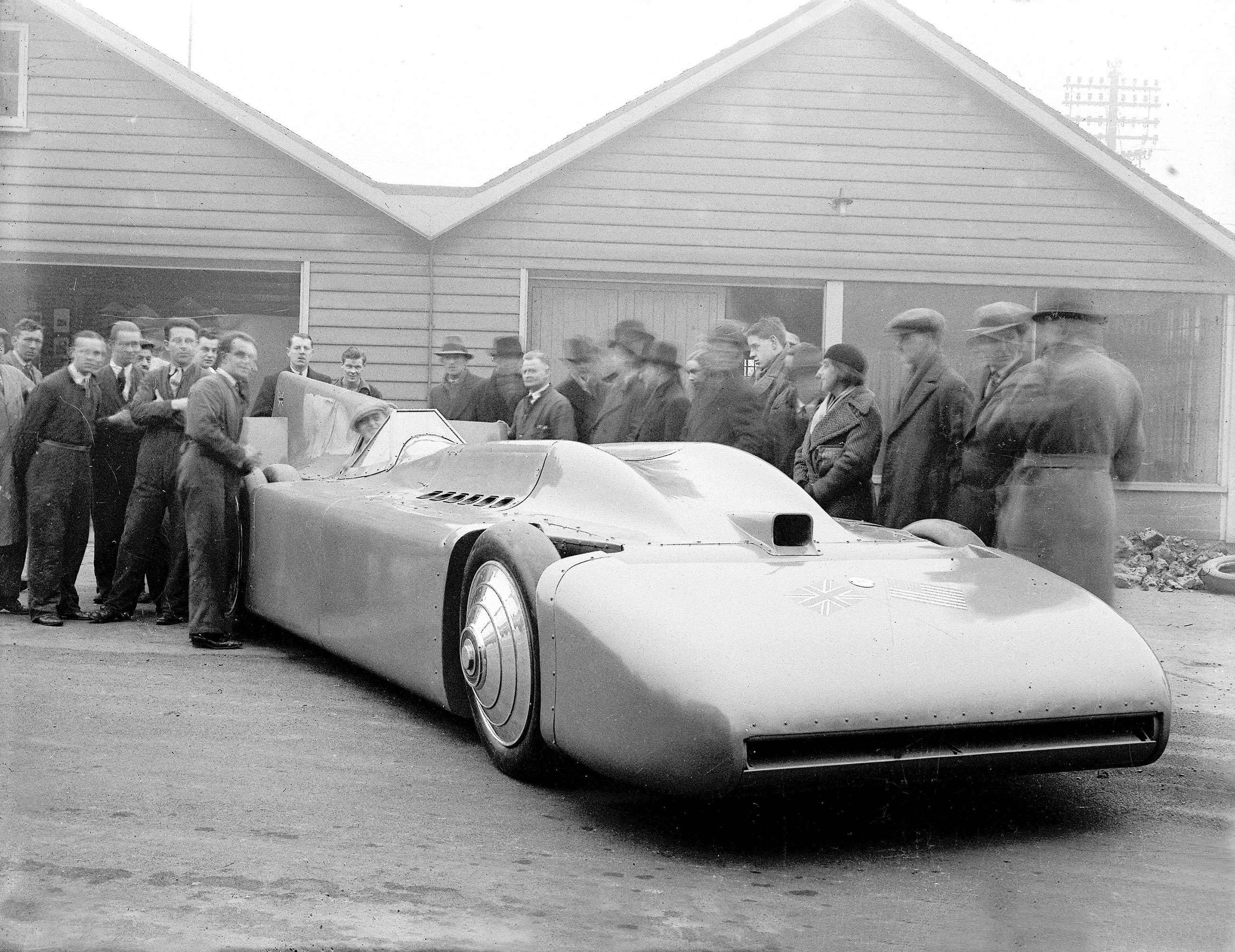 coolest-land-speed-record-cars-6-campbell-railton-blue-bird-mi-goodwood-22042021.jpg