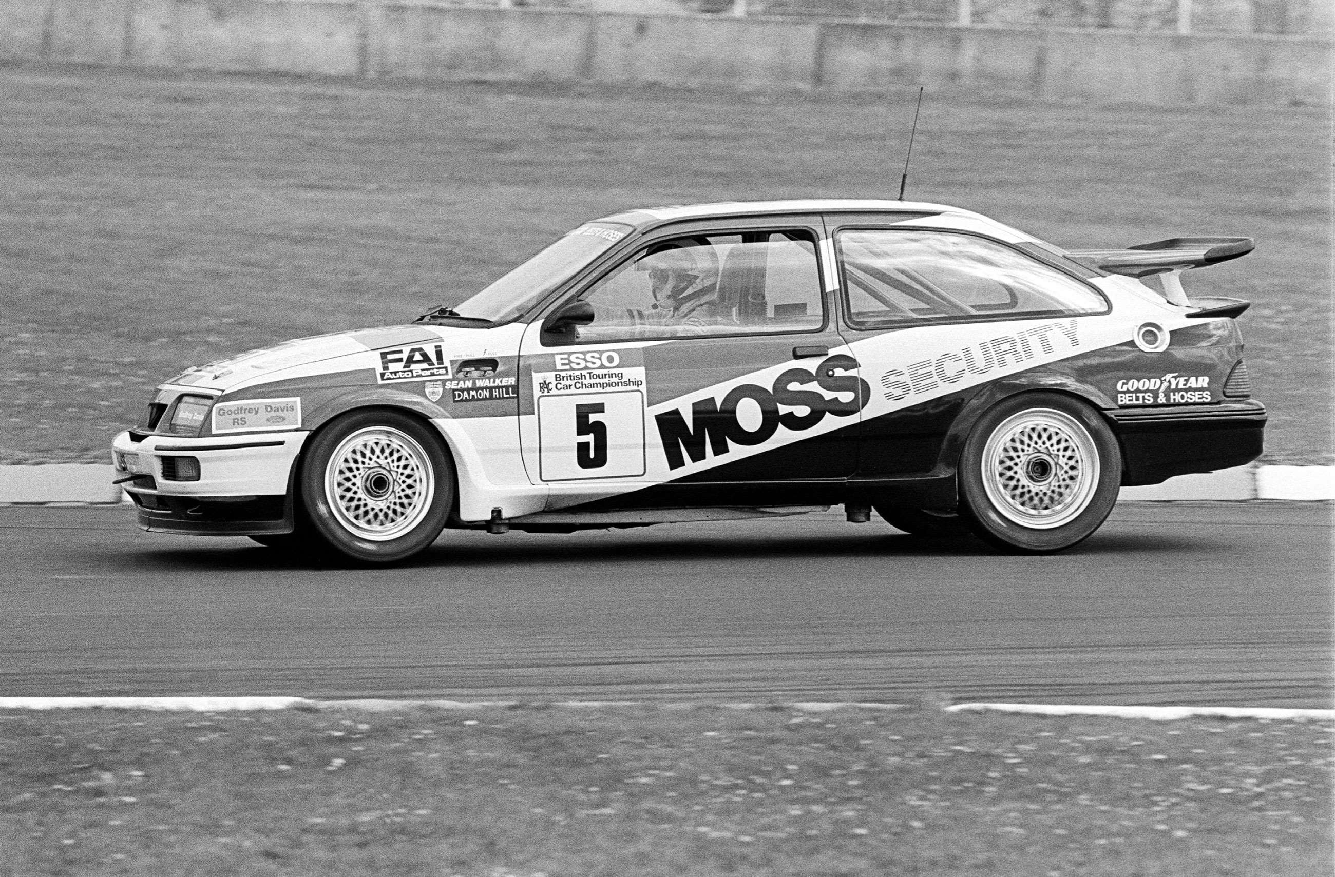 f1-drivers-btcc-6-damon-hill-ford-sierra-rs500-1989-donington-park-sutton-mi-goodwood-20052021.jpg