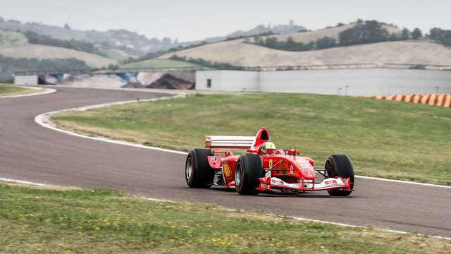 rm-sothebys-ferrari-f2003-ga-04.jpg